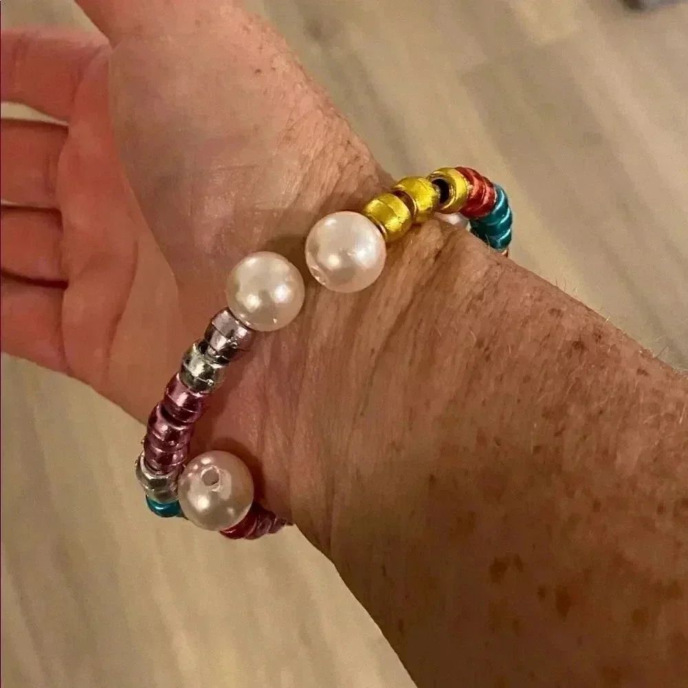 Two Handmade Crystallized bead bracelets - Picture 3 of 3